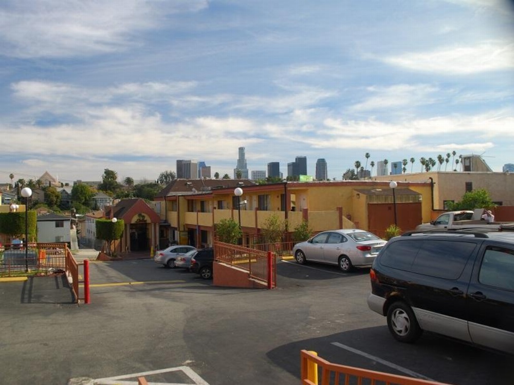 Hollywood Inn Express South Main image